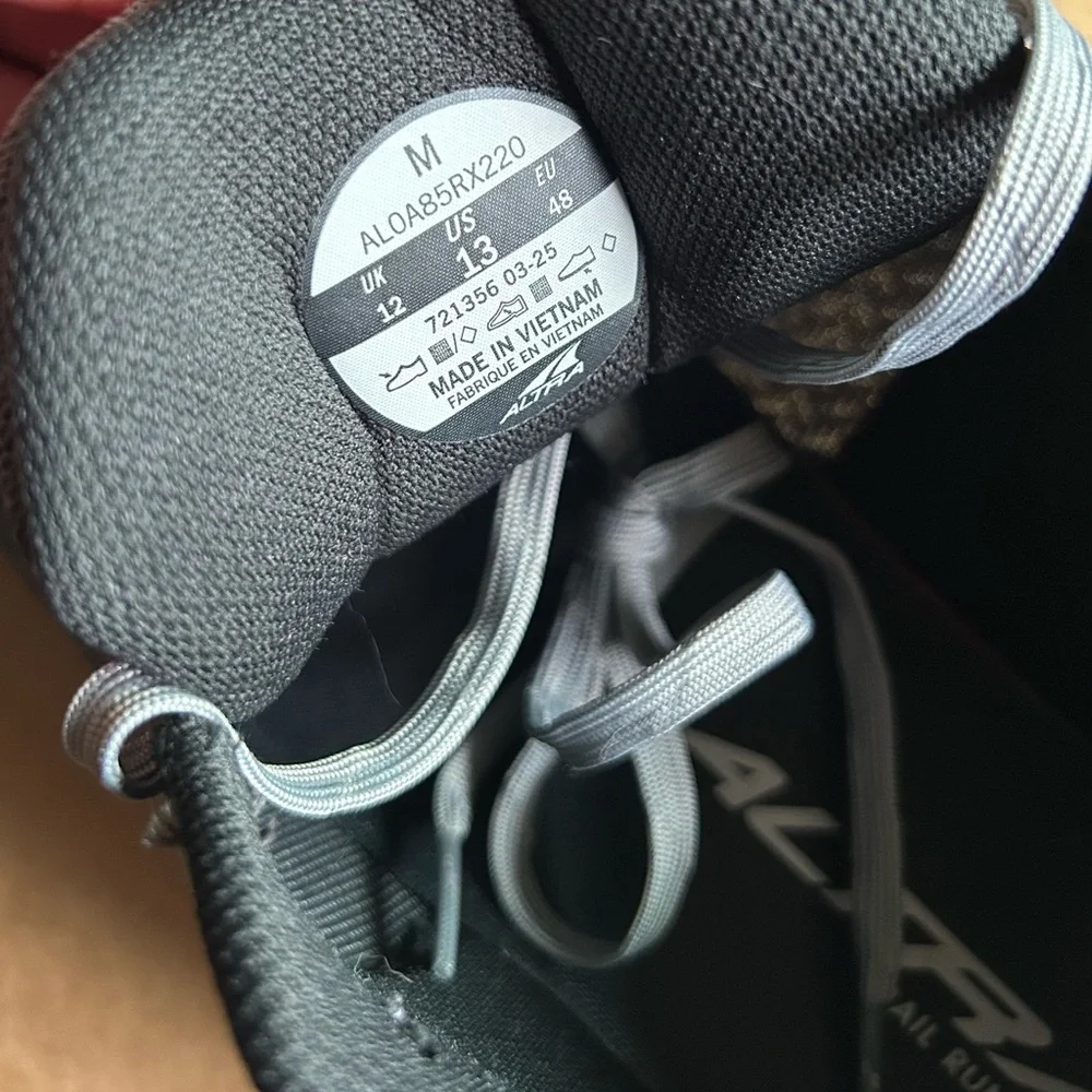 ALTRA Experience Wild 2 Men’s 13 Trail Running Shoes black/grey ALMOST NEW - Picture 14 of 16